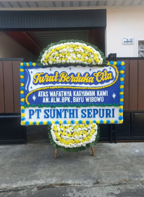 Papan Bunga Duka di Metro